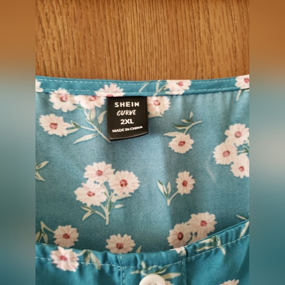 SHEIN Sleevless Floral Daisy Dress - Picture 3 of 9